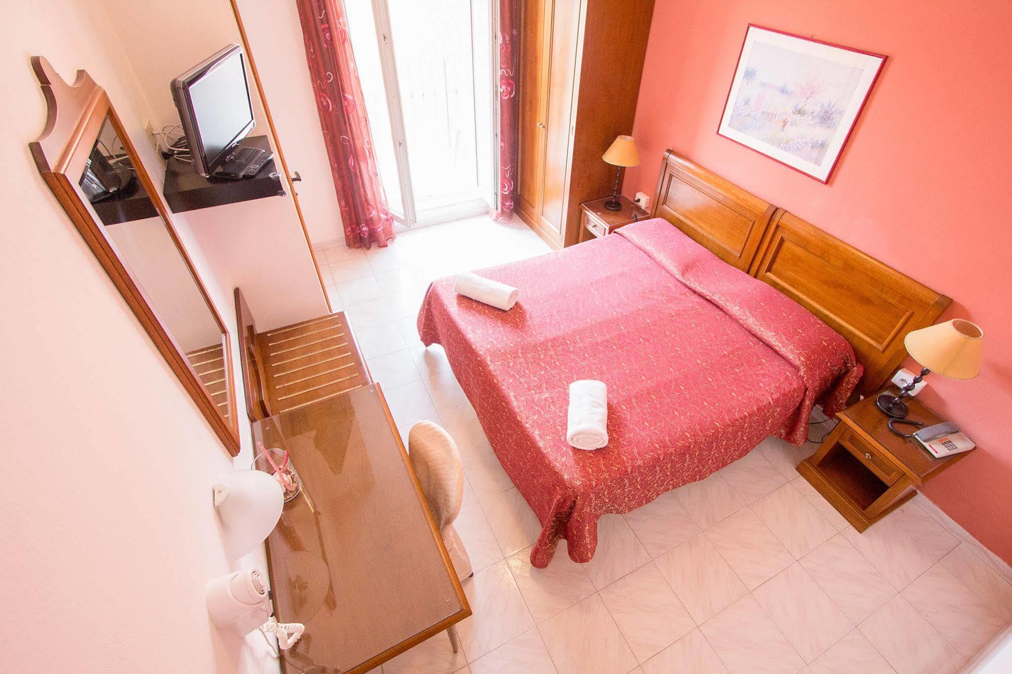 Regina 3* Lido di Camaiore