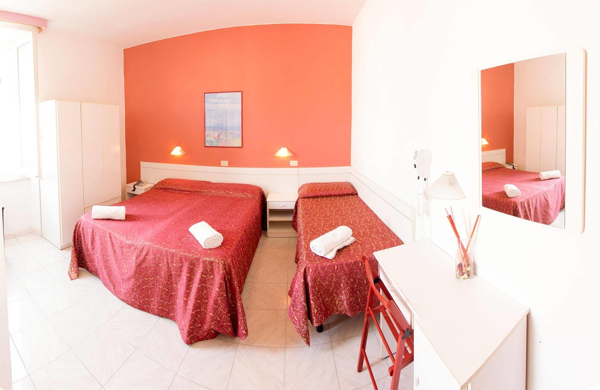 Regina 3* Lido di Camaiore